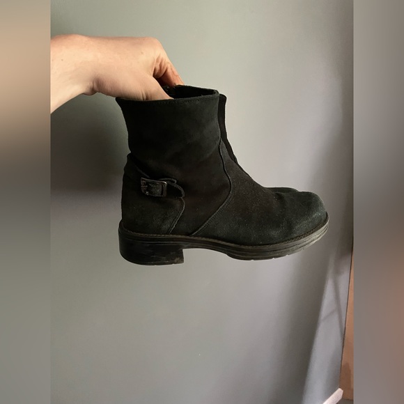 La Canadienne Suede Boots Size 7.5 - Picture 3 of 7